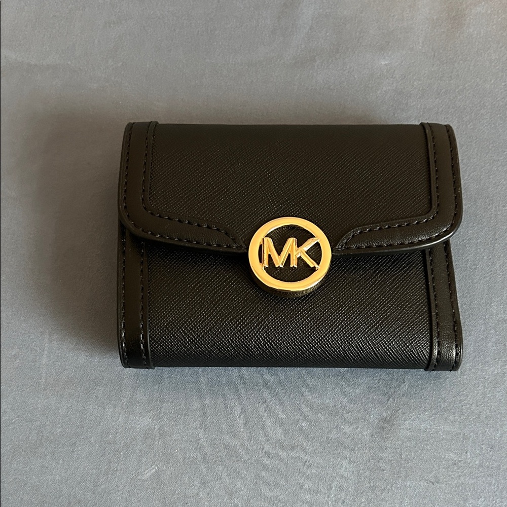 Michael Kors Elevated Essential